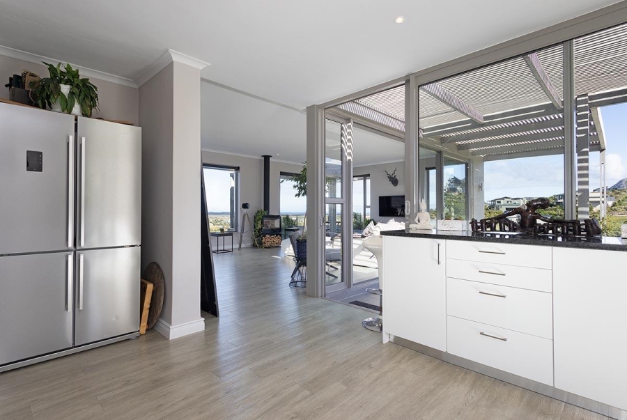 To Let 4 Bedroom Property for Rent in Chapman